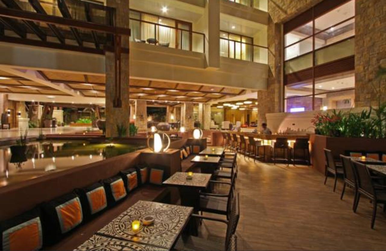 เดอะ เบลเลวู รีสอร์ท ปางเลา ภายนอก รูปภาพ The lobby of the hotel