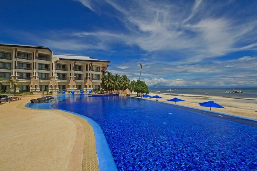 เดอะ เบลเลวู รีสอร์ท ปางเลา ภายนอก รูปภาพ The swimming pool at the Shangri-La Hotel, Mactan Resort