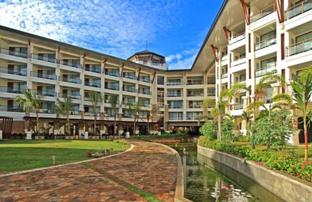 เดอะ เบลเลวู รีสอร์ท ปางเลา ภายนอก รูปภาพ The hotel's main building